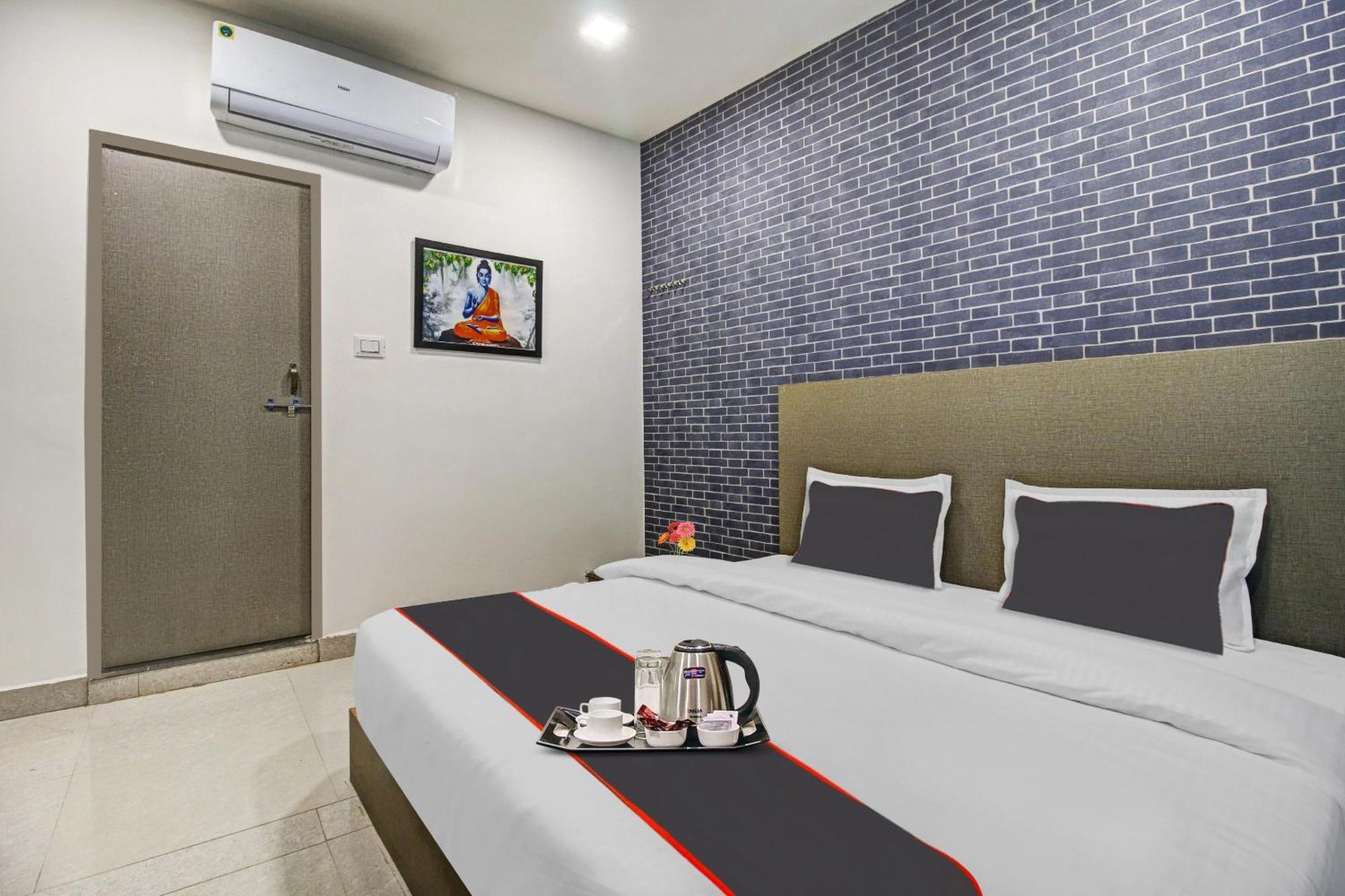 Super Collection O The Wishtler Hotel Bhopal Buitenkant foto