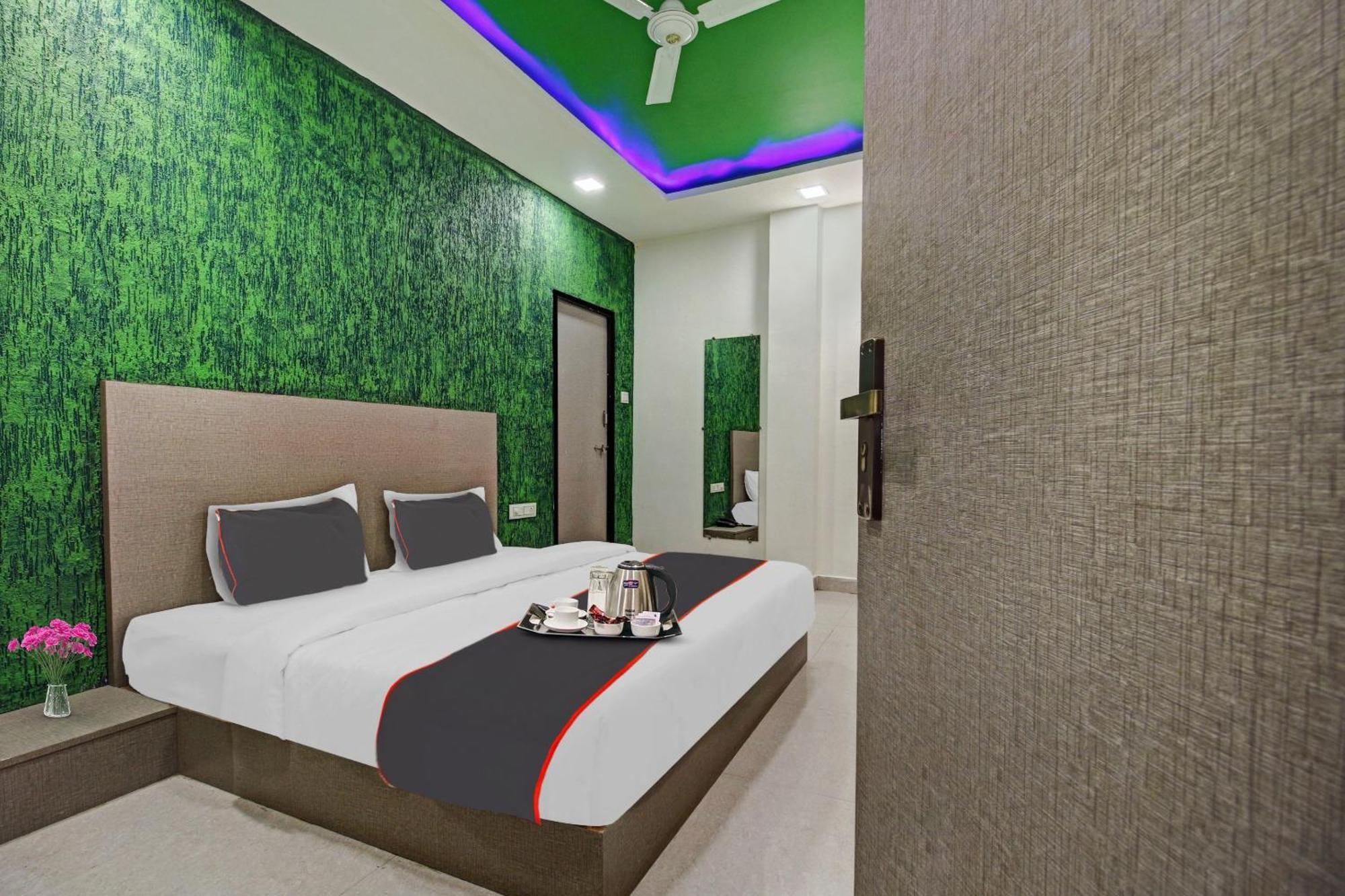 Super Collection O The Wishtler Hotel Bhopal Buitenkant foto