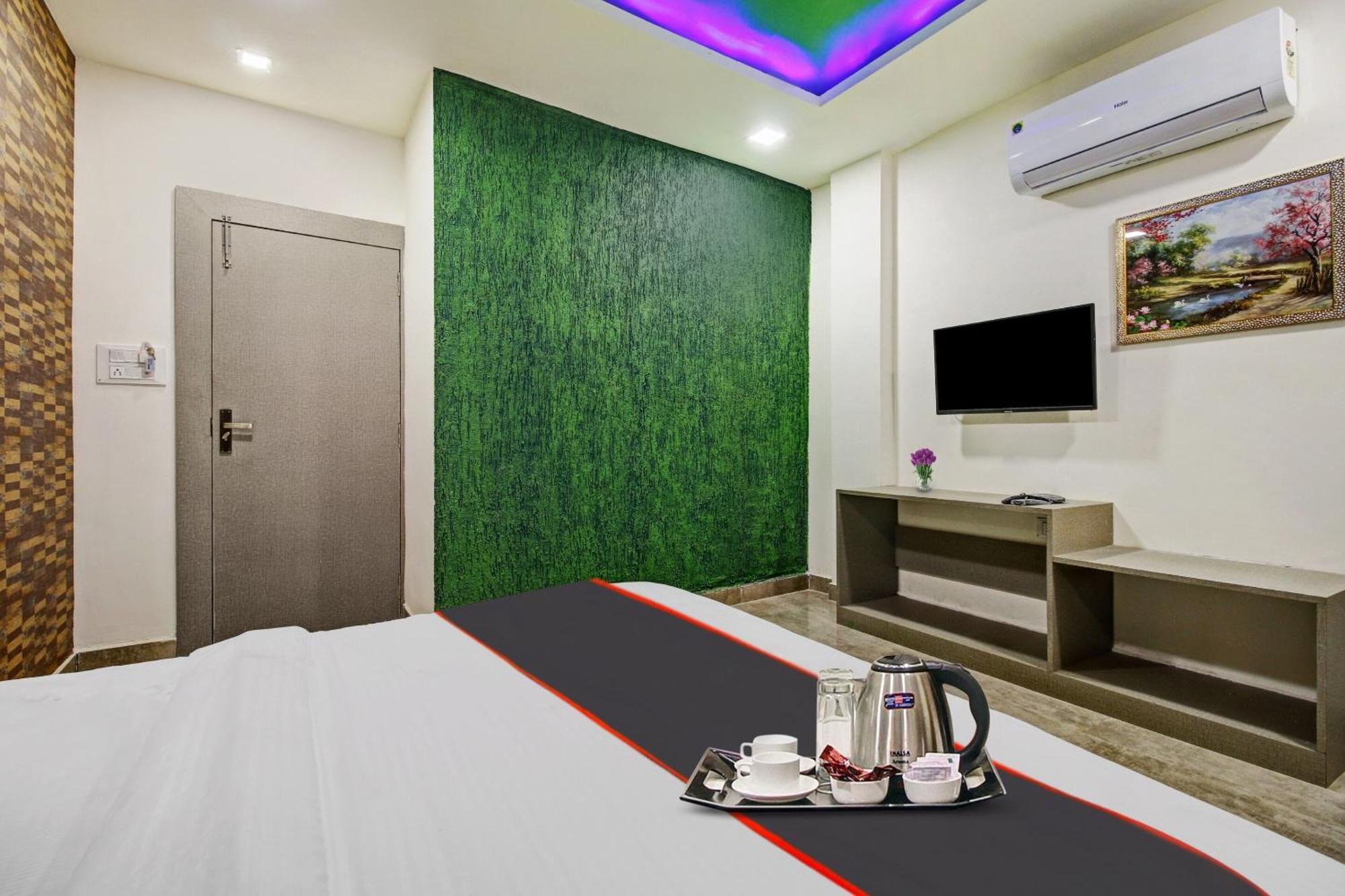 Super Collection O The Wishtler Hotel Bhopal Buitenkant foto